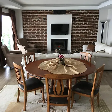 Meseli House *
